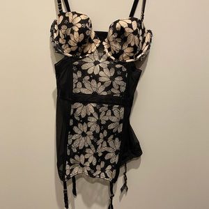 Victoria’s Secret Bustier Corset with garter strap
